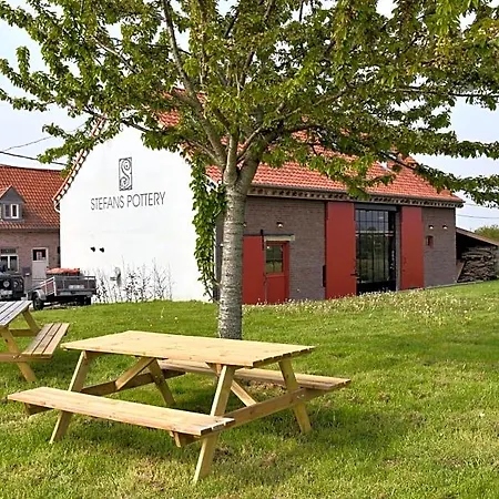 Stefans Pottery Bed & Breakfast 3*